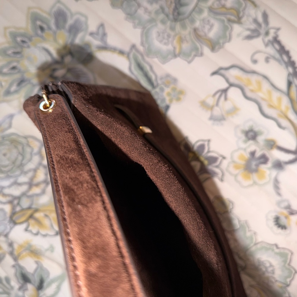 Tory Burch Suede Lee Radziwill Shoulder Bag in Dark Cocoa - Picture 14 of 16
